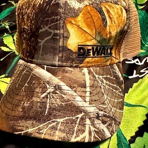 Dewalt camo snap back hat